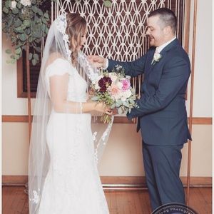 Meet your Posher, Elizabeth